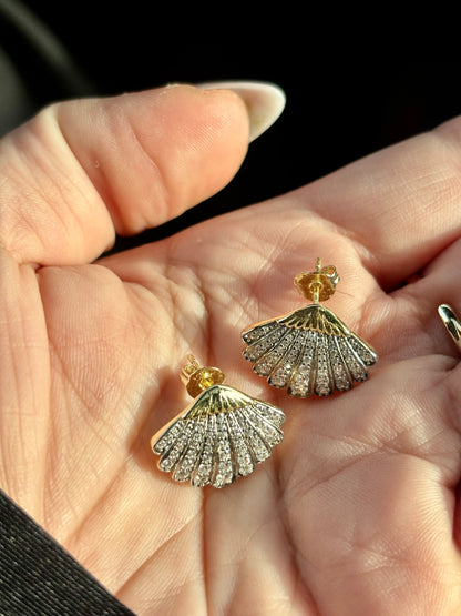 Sparkly Sea Shells